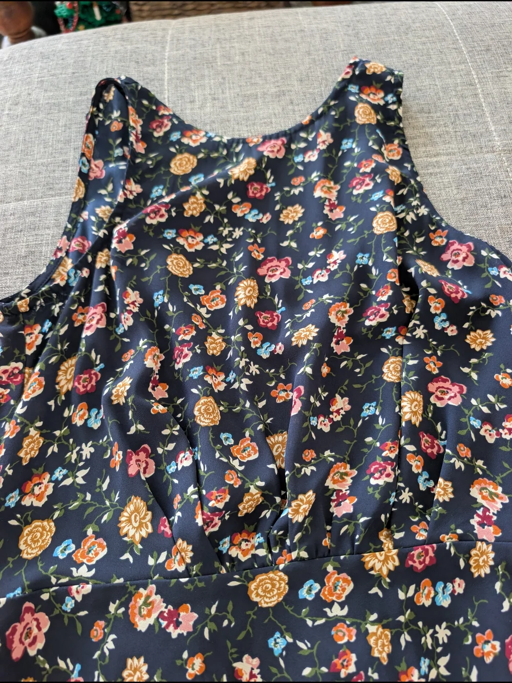 J CREW MERCANTILE 6 BLACK FLORAL SLEEVELESS GATHERED WAIST RUFFLE HEM DRESS